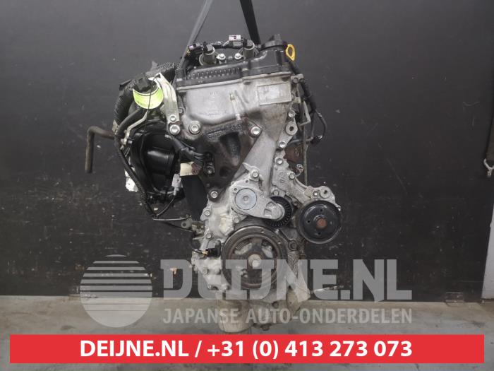 Motor från en Toyota Yaris II (P9) 1.33 16V Dual VVT-I 2010