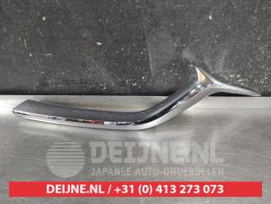 Gebruikte Grille Lijst Mazda CX-5 II (KF) 2.0 SkyActiv-G 165 16V 2WD Prijs op aanvraag aangeboden door V.Deijne Jap.Auto-onderdelen BV