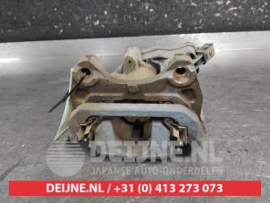 Gebruikte Remklauw (Tang) links-achter Mazda CX-5 I (KE,GH) 2.0 SkyActiv-G 160 16V 4WD Prijs op aanvraag aangeboden door V.Deijne Jap.Auto-onderdelen BV