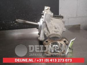 Gebruikte Tussenbak 4x4 Nissan Qashqai (J10) 2.0 16V 4x4 Prijs op aanvraag aangeboden door V.Deijne Jap.Auto-onderdelen BV