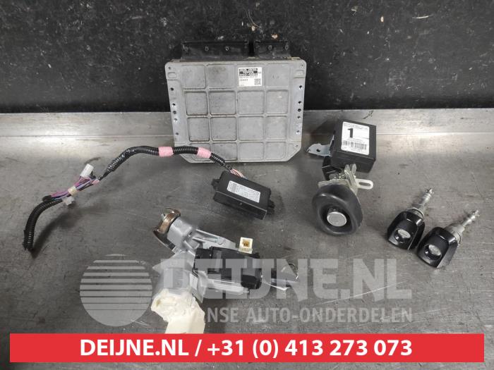 Dator, motorstyrning från en Toyota Yaris II (P9) 1.33 16V Dual VVT-I 2009