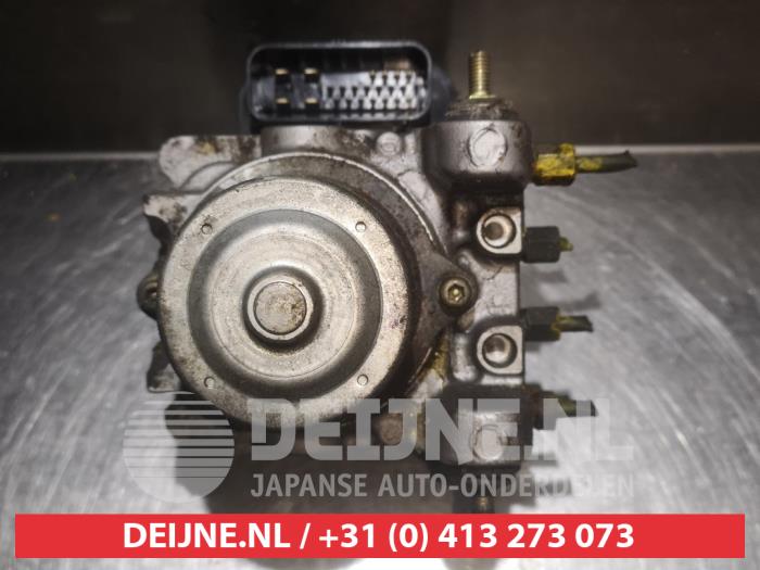 Pompa ABS z Honda Stream I (RN) 2.0 16V VTEC 2001