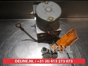 Gebruikte ABS Pomp Mazda MX-5 (NB18/35/8C) 1.6i 16V Prijs € 50,00 Margeregeling aangeboden door V.Deijne Jap.Auto-onderdelen BV