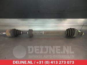 Gebruikte Aandrijfas links-voor Honda CRX (EG/EH) 1.6 ESi 16V Prijs € 35,00 Margeregeling aangeboden door V.Deijne Jap.Auto-onderdelen BV