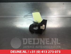 Begagnade Styrvinkelsensor Toyota RAV4 (A3) 2.2 D-4D-F 16V 4x4 Pris € 50,00 Marginaltabell erbjuds av V.Deijne Jap.Auto-onderdelen BV