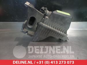 Begagnade Luftfilterhus Suzuki Swift (ZA/ZC/ZD1/2/3/9) 1.3 DDis 16V Pris € 40,00 Marginaltabell erbjuds av V.Deijne Jap.Auto-onderdelen BV