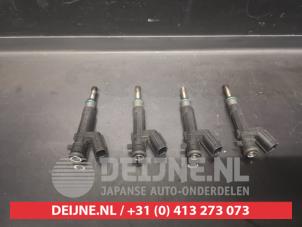 Używane Wtryskiwacz (wtrysk benzyny) Nissan Qashqai Cena € 20,00 Procedura marży oferowane przez V.Deijne Jap.Auto-onderdelen BV