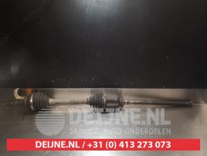 Gebruikte Steekas rechts-voor Toyota RAV4 (A2) 2.0 D-4D 16V 4x4 Prijs € 60,00 Margeregeling aangeboden door V.Deijne Jap.Auto-onderdelen BV