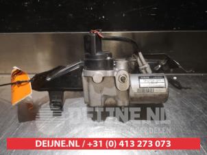 Gebruikte Remdrukverdeler Toyota Prius (NHW20) 1.5 16V Prijs € 35,00 Margeregeling aangeboden door V.Deijne Jap.Auto-onderdelen BV