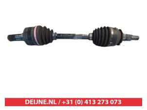 Gebruikte Aandrijfas links-voor Mazda 3 (BM/BN) 2.2 SkyActiv-D 150 16V Prijs € 75,00 Margeregeling aangeboden door V.Deijne Jap.Auto-onderdelen BV