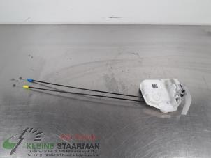 Używane Mechanizm blokady drzwi lewych tylnych wersja 4-drzwiowa Mitsubishi Outlander (GF/GG) 2.0 16V PHEV 4x4 Cena € 51,43 Z VAT oferowane przez Kleine Staarman B.V. Autodemontage