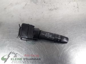 Używane Przelacznik wycieraczki Mitsubishi Outlander (GF/GG) 2.0 16V PHEV 4x4 Cena € 51,43 Z VAT oferowane przez Kleine Staarman B.V. Autodemontage