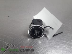 Używane Blokada mechanizmu róznicowego 4x4 Mitsubishi Outlander (GF/GG) 2.0 16V PHEV 4x4 Cena € 60,50 Z VAT oferowane przez Kleine Staarman B.V. Autodemontage