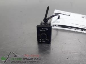Używane Przelacznik pokrywy bagaznika Mitsubishi Outlander (GF/GG) 2.0 16V PHEV 4x4 Cena € 51,43 Z VAT oferowane przez Kleine Staarman B.V. Autodemontage