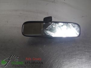 Używane Lusterko wewnetrzne Mitsubishi Outlander (GF/GG) 2.0 16V PHEV 4x4 Cena € 51,43 Z VAT oferowane przez Kleine Staarman B.V. Autodemontage