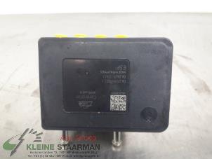 Używane Pompa ABS Mitsubishi Outlander (GF/GG) 2.0 16V PHEV 4x4 Cena € 62,50 Procedura marży oferowane przez Kleine Staarman B.V. Autodemontage