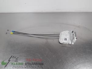 Używane Mechanizm blokady drzwi prawych tylnych wersja 4-drzwiowa Mitsubishi Outlander (GF/GG) 2.0 16V PHEV 4x4 Cena € 72,60 Z VAT oferowane przez Kleine Staarman B.V. Autodemontage