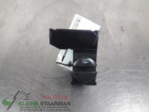 Używane Przelacznik ogrzewania szyby tylnej Toyota Corolla (EB/WZ/CD) 1.6 16V VVT-i Cena na żądanie oferowane przez Kleine Staarman B.V. Autodemontage