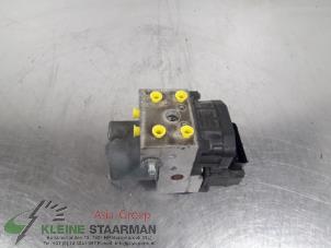 Używane Pompa ABS Toyota Corolla (E12) 1.6 16V VVT-i Cena € 62,50 Procedura marży oferowane przez Kleine Staarman B.V. Autodemontage