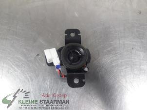 Gebruikte Luidspreker Kia Cee'd Sportswagon (JDC5) 1.6 GDI 16V Prijs € 50,00 Margeregeling aangeboden door Kleine Staarman B.V. Autodemontage