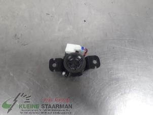 Gebruikte Luidspreker Kia Cee'd Sportswagon (JDC5) 1.6 GDI 16V Prijs € 50,00 Margeregeling aangeboden door Kleine Staarman B.V. Autodemontage