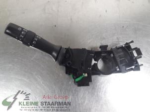 Używane Przelacznik kierunkowskazu Toyota Prius (ZVW3) 1.8 16V Cena € 50,00 Procedura marży oferowane przez Kleine Staarman B.V. Autodemontage