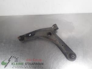 Używane Wahacz zawieszenia dolny lewy przód Mitsubishi Outlander (GF/GG) 2.0 16V PHEV 4x4 Cena € 121,00 Z VAT oferowane przez Kleine Staarman B.V. Autodemontage