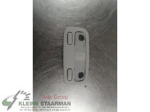 Używane Oswietlenie wewnetrzne przód Toyota Corolla (E12) 1.6 16V VVT-i Cena na żądanie oferowane przez Kleine Staarman B.V. Autodemontage