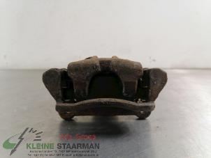 Używane Zacisk hamulcowy prawy tyl Toyota Corolla (E12) 1.6 16V VVT-i Cena € 42,50 Procedura marży oferowane przez Kleine Staarman B.V. Autodemontage