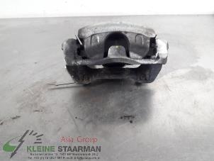 Begagnade Främre bromsok, vänster Hyundai i30 (PDEB5/PDEBB/PDEBD/PDEBE) 1.4 T-GDI 16V Pris € 42,50 Marginaltabell erbjuds av Kleine Staarman B.V. Autodemontage