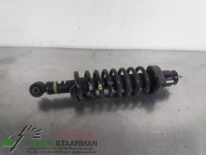 Używane Amortyzator lewy tyl Mitsubishi Outlander (GF/GG) 2.0 16V PHEV 4x4 Cena € 72,60 Z VAT oferowane przez Kleine Staarman B.V. Autodemontage