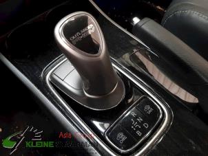 Używane Dzwignia wyboru automatycznej skrzyni biegów Mitsubishi Outlander (GF/GG) 2.0 16V PHEV 4x4 Cena € 121,00 Z VAT oferowane przez Kleine Staarman B.V. Autodemontage