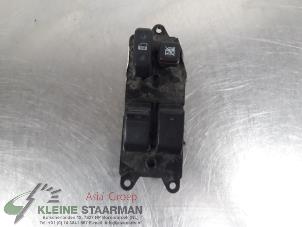 Używane Przelacznik elektrycznej szyby Toyota Corolla (E12) 1.6 16V VVT-i Cena € 42,50 Procedura marży oferowane przez Kleine Staarman B.V. Autodemontage