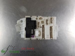 Używane Skrzynka bezpieczników Suzuki Swift (ZA/ZC/ZD) 1.6 Sport VVT 16V Cena € 125,00 Procedura marży oferowane przez Kleine Staarman B.V. Autodemontage