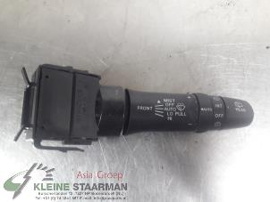 Używane Przelacznik wycieraczki Mitsubishi Outlander (GF/GG) 2.0 16V PHEV 4x4 Cena € 54,45 Z VAT oferowane przez Kleine Staarman B.V. Autodemontage