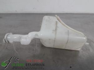 Używane Zbiornik rozprezny Mitsubishi Outlander (GF/GG) 2.0 16V PHEV 4x4 Cena € 60,50 Z VAT oferowane przez Kleine Staarman B.V. Autodemontage