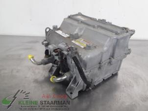 Używane Przetwornica Mitsubishi Outlander (GF/GG) 2.0 16V PHEV 4x4 Cena na żądanie oferowane przez Kleine Staarman B.V. Autodemontage