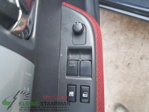 Używane Przelacznik lusterka Suzuki Swift (ZA/ZC/ZD1/2/3/9) 1.6 Sport VVT 16V Cena € 42,50 Procedura marży oferowane przez Kleine Staarman B.V. Autodemontage