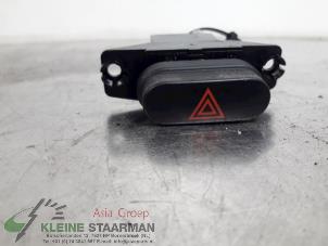 Begagnade Nödbelysningsbrytare Hyundai i10 (F5) 1.2i 16V Pris € 42,50 Marginaltabell erbjuds av Kleine Staarman B.V. Autodemontage