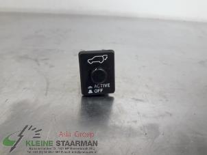 Używane Przelacznik pokrywy bagaznika Mitsubishi Outlander (GF/GG) 2.0 16V PHEV 4x4 Cena € 60,50 Z VAT oferowane przez Kleine Staarman B.V. Autodemontage