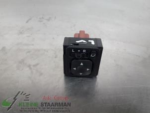 Używane Przelacznik lusterka Mitsubishi Outlander (GF/GG) 2.0 16V PHEV 4x4 Cena € 51,43 Z VAT oferowane przez Kleine Staarman B.V. Autodemontage