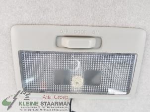 Używane Oswietlenie wewnetrzne przód Suzuki Swift (ZA/ZC/ZD1/2/3/9) 1.3 VVT 16V Cena € 42,50 Procedura marży oferowane przez Kleine Staarman B.V. Autodemontage