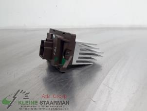 Używane Opornik nagrzewnicy Hyundai i30 (FD) 1.6 CVVT 16V Cena € 42,50 Procedura marży oferowane przez Kleine Staarman B.V. Autodemontage