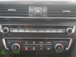 Używane Panel obslugi radia Kia Optima Sportswagon (JFF) 1.7 CRDi 16V Cena € 100,00 Procedura marży oferowane przez Kleine Staarman B.V. Autodemontage