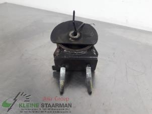 Używane Wspornik silnika Suzuki Swift (ZA/ZC/ZD1/2/3/9) 1.3 VVT 16V Cena € 42,50 Procedura marży oferowane przez Kleine Staarman B.V. Autodemontage