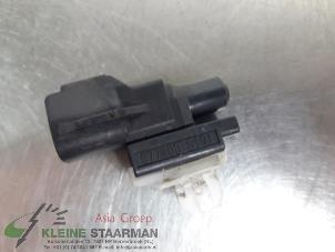 Używane Czujnik temperatury zewnetrznej Suzuki Swift (ZA/ZC/ZD1/2/3/9) 1.6 Sport VVT 16V Cena € 42,50 Procedura marży oferowane przez Kleine Staarman B.V. Autodemontage