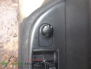 Używane Przelacznik lusterka Suzuki Swift (ZA/ZC/ZD1/2/3/9) 1.3 VVT 16V Cena € 42,50 Procedura marży oferowane przez Kleine Staarman B.V. Autodemontage