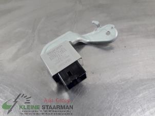 Używane Przekaznik Toyota Yaris II (P9) 1.0 12V VVT-i Cena € 42,50 Procedura marży oferowane przez Kleine Staarman B.V. Autodemontage