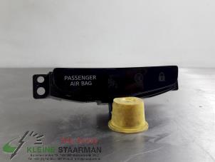 Używane Kontrolka poduszki powietrznej Nissan Qashqai (J11) 1.2 DIG-T 16V Cena € 42,50 Procedura marży oferowane przez Kleine Staarman B.V. Autodemontage