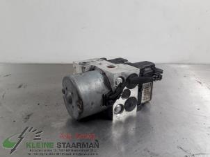 Używane Pompa ABS Toyota Corolla (E12) 1.6 16V VVT-i Cena € 62,50 Procedura marży oferowane przez Kleine Staarman B.V. Autodemontage